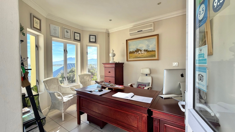 6 Bedroom Property for Sale in Gordons Bay Village Western Cape